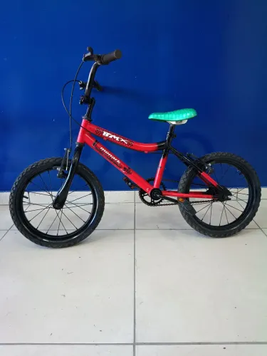 Bicicleta infantil usada revisada