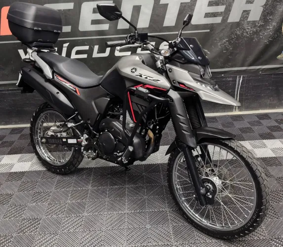 Yamaha XTZ Lander 250c 2025 Apenas 3mil km! 