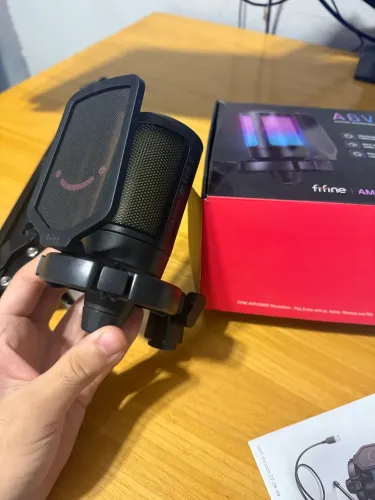 Microfone Fifine A6V + Braço Articulado