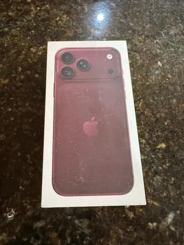Vendo iPhone 18 pro Max 256 gb bordô