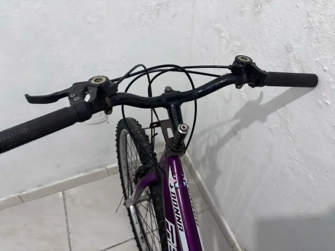 Bicicleta Free Action Donna Aro 26 Roxa com Marchas - Em ótimo estado!