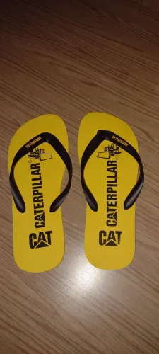 Chinelo Caterpillar faço a entrega 