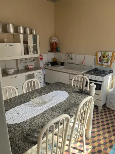 Térrea para aluguel possui 30 metros quadrados com 1 quarto em Centro - Salto - SP
