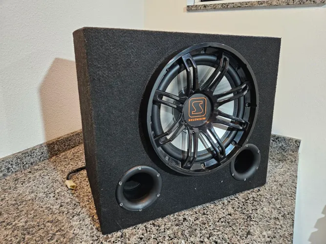 Subwoofer Selenium 12" + Módulo JBL BRA400.4 (som automotivo)