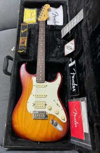 Fender Stratocaster HSS USA 2014 Sienna Sunburst