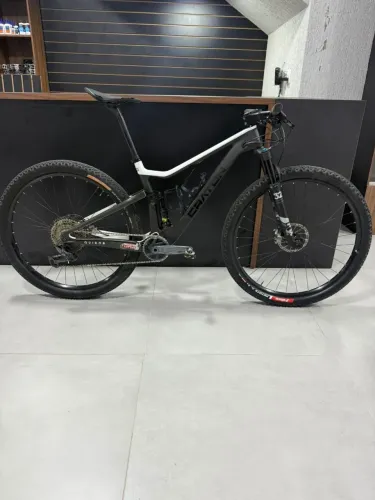 MTB aro 29 carbono craton 