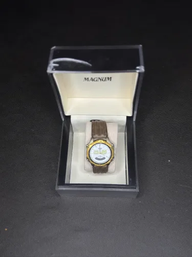 Relógio Magnum Globinho Ana-Digi anos 90 pulseira em couro
