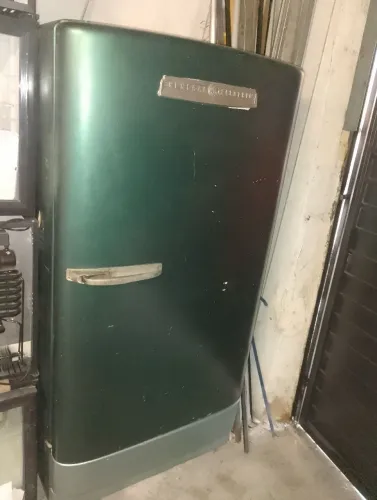 Geladeira antiga
