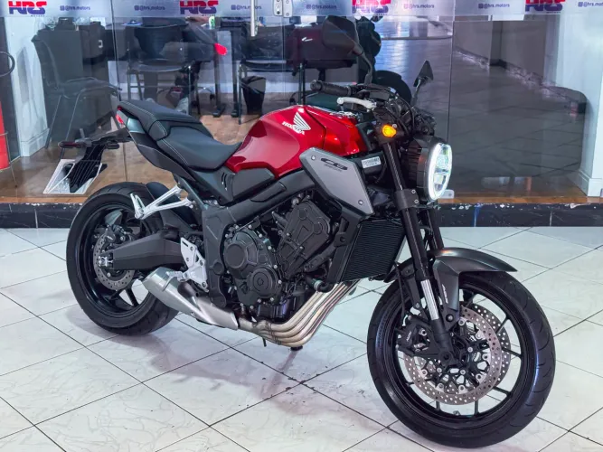 CB 650R NSC ABS 2024 COM APENAS 3.000 KM - EXCLUSIVA