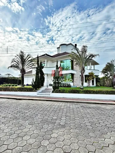 Casa de alto padrão, mobiliada, disponível para venda no Condomínio Residencial Quinta dos