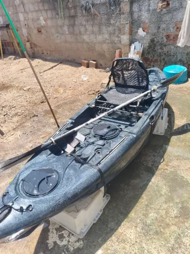 Caiaque de pesca caiman 100 pescaria