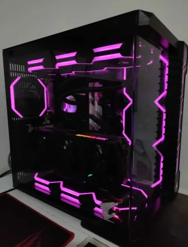 PC GAMER RYZEN 7 5700X3D 32GB RAM RTX 4070TI