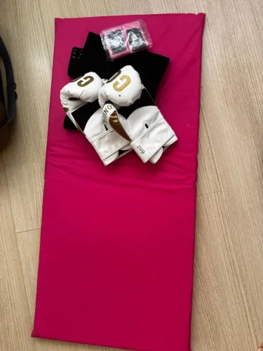 .Kit Fitness + Boxe - Colchonete, Luvas, Faixas e Cinta Modeladora