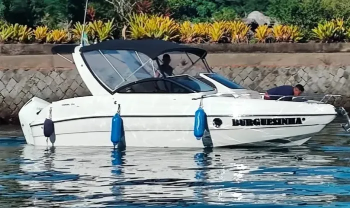 Lancha Coral 24 - 2021, 225Hp, 370 h, NAVEGAÇÃO COSTEIRA, config completa, estado de zero.