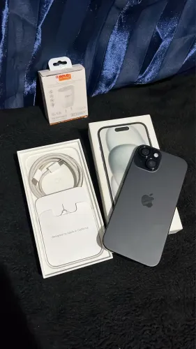iPhone 15 128GB Preto
