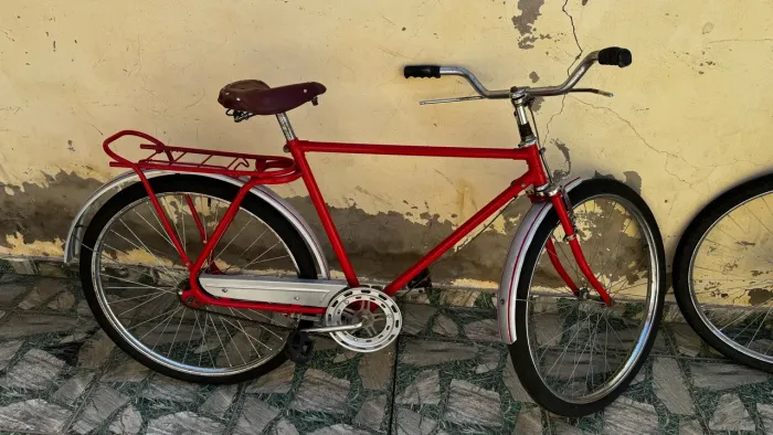 Bike vermelha Caloi 78/79+freestyle+cubo sanshin