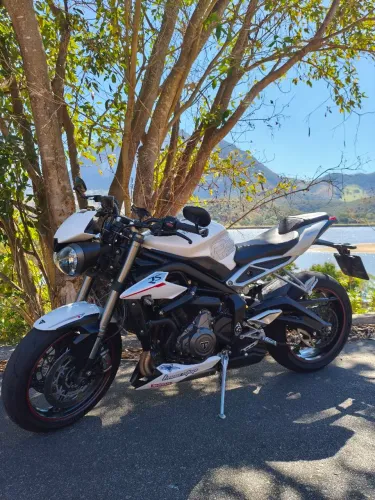 Triumph Street Triple 765 RS