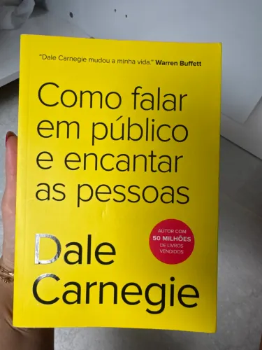 Livro - Como falar em publico e encantar as pessoas - Dale Carnegie
