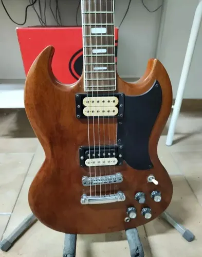 Guitarra SG Gianinni