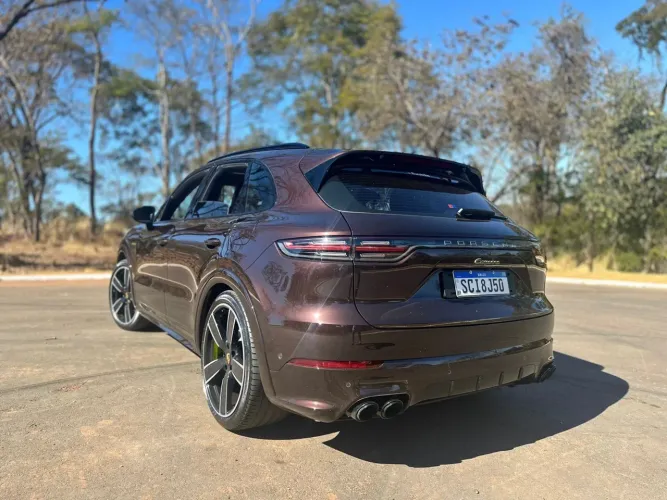 Porsche Cayenne E-hybrid 3.0 V6 462cv 2023