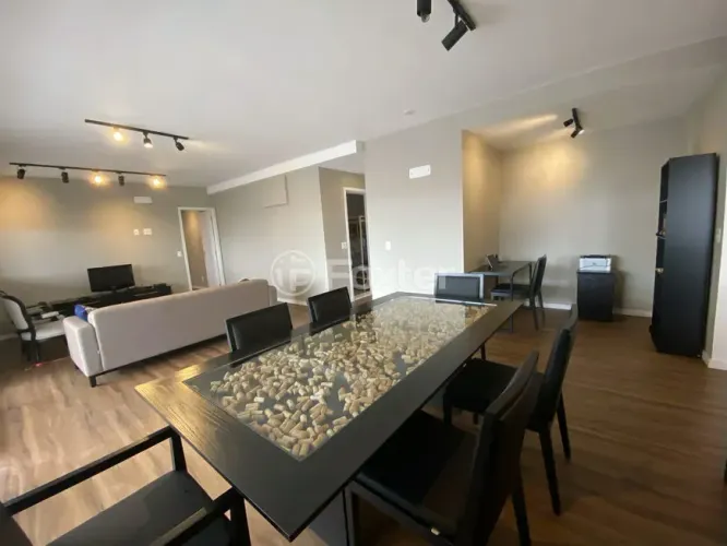 Apartamento à venda Rua Nilo, Aclimação - São Paulo