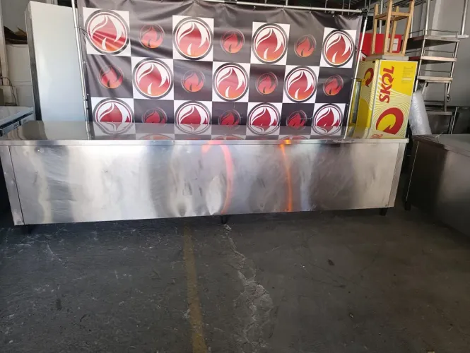 Balcão seco 3,40x70x80 todo no aço inox tenho 1 unidade disponível usado em ótimo estado