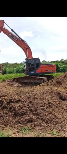 Escavadeira doosan DX 225lca 2013