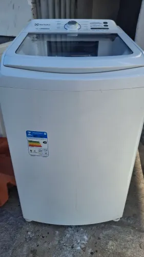 Máquina de lavar Electrolux 14kg seminova