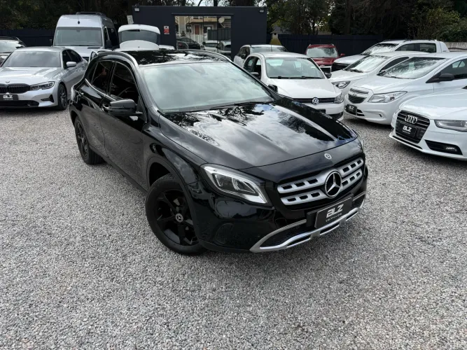 Mercedes-Benz GLA 200 Adv. 1.6/1.6 TB 16V Flex Aut. 2018