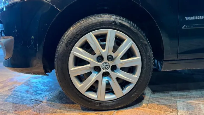 Volkswagen Fox 1.0 MI Total Flex 8V 3P 2013