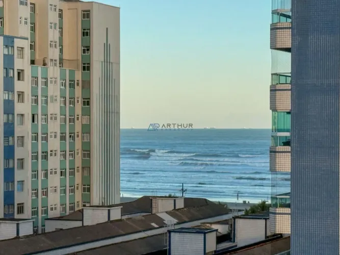 Apartamento à venda na Guilhermina em Praia Grande com 1 quarto, 1 vaga e 48m²