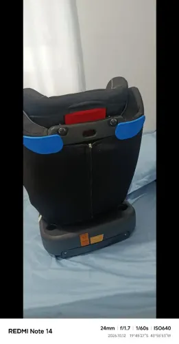 Vendo cadeira de carro para Bebê,super nova pouco usada,e um carrinho usado
