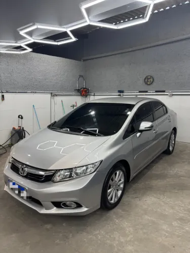 Honda Civic Sedan LXR 2.0 Flexone 16V Aut. 4P 2014