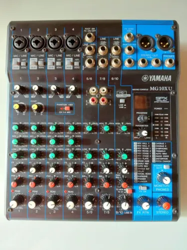 MESA DE SOM YAMAHA MG 10X U