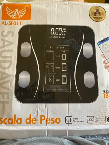 Vendo balança corporal.
