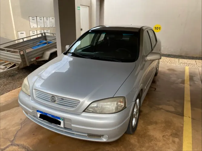Chevrolet Astra Sedan 2.0/cd/ Expres.gls 2.0 8V 4P 2000