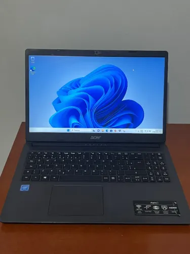 Notebook Acer semi-novo