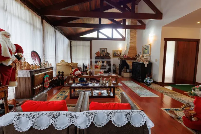 Casa com 5 quartos, Belvedere - Belo Horizonte
