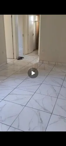 Alugo apartamento, já incluído condomínio, água e gás 