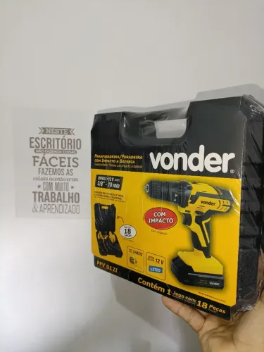 Parafusadeira/ Furadeira C/ Impacto VONDER - Trena Grátis - Nova - Lacrada