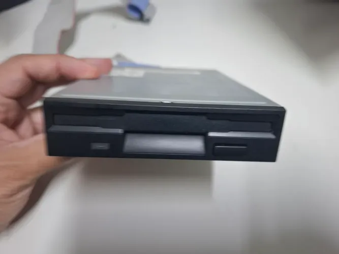 Drive disquete 1,44mb sony com cabo