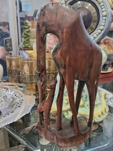 Escultura artesanal africana