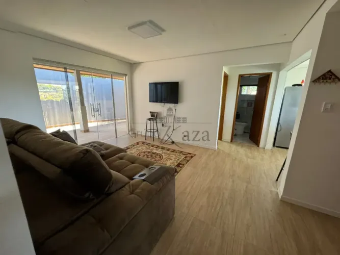 Oportunidade - Casa em Condomínio - Condomínio Recanto dos Pássaros II - Jacareí - 3 Dormi