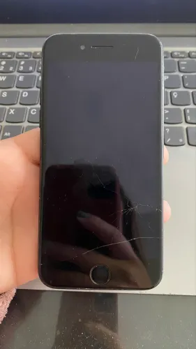 iPhone 7 128GB pra trocar tela ou usar as peças iCloud desbloqueado