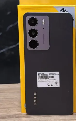 Realme C75 - Black - Duro na queda 256/8 4G