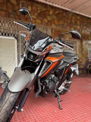 Yamaha FZ25 Fazer 250 2025 Preta | Apenas 1.700 km | Estado de Zero