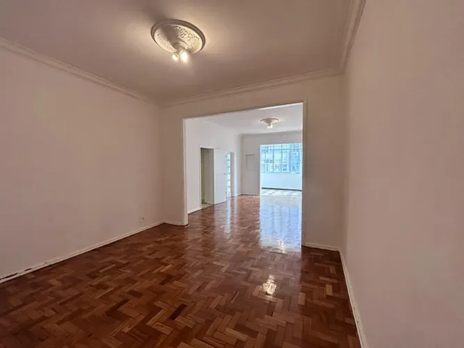 ALUGO APARTAMENTO DE 3 QUARTOS E 1 VAGA EM COPACABANA - RJ