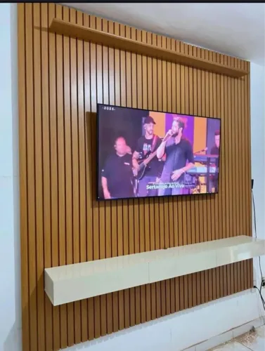 painel ripado com nicho GIGANTE