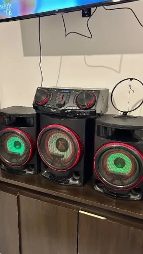 Som pra quem gosta de uma voa música. Bem conservado.