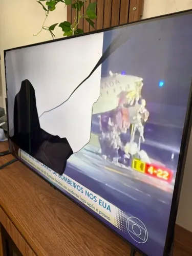 TV com defeito